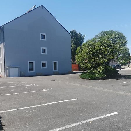 Brit Hotel Confort Pau Lons Exteriör bild