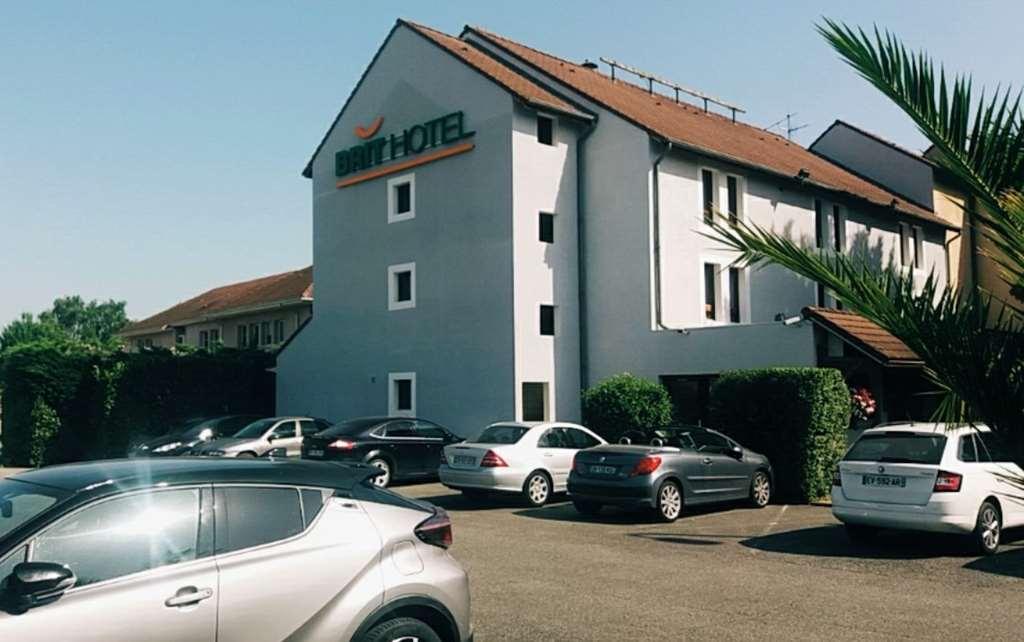 Brit Hotel Confort Pau Lons Exteriör bild