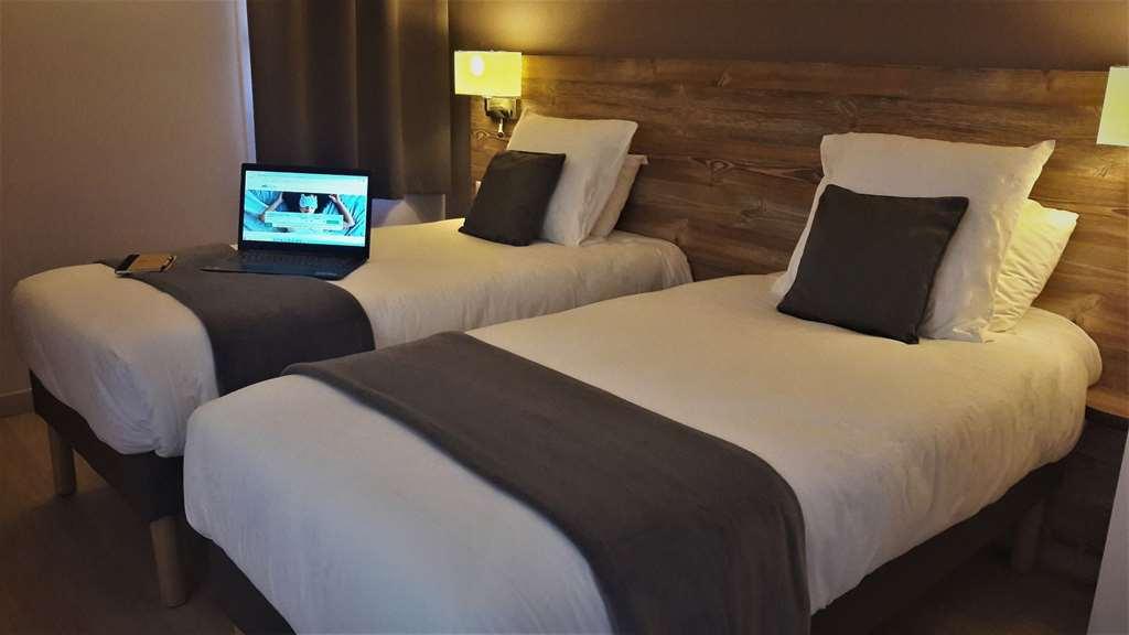 Brit Hotel Confort Pau Lons Rum bild