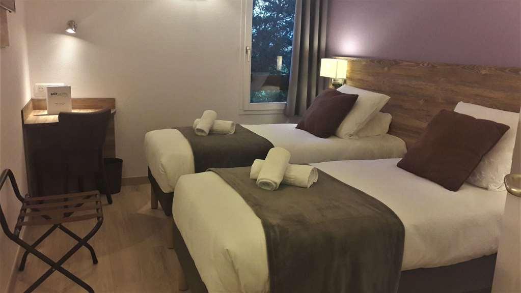 Brit Hotel Confort Pau Lons Rum bild