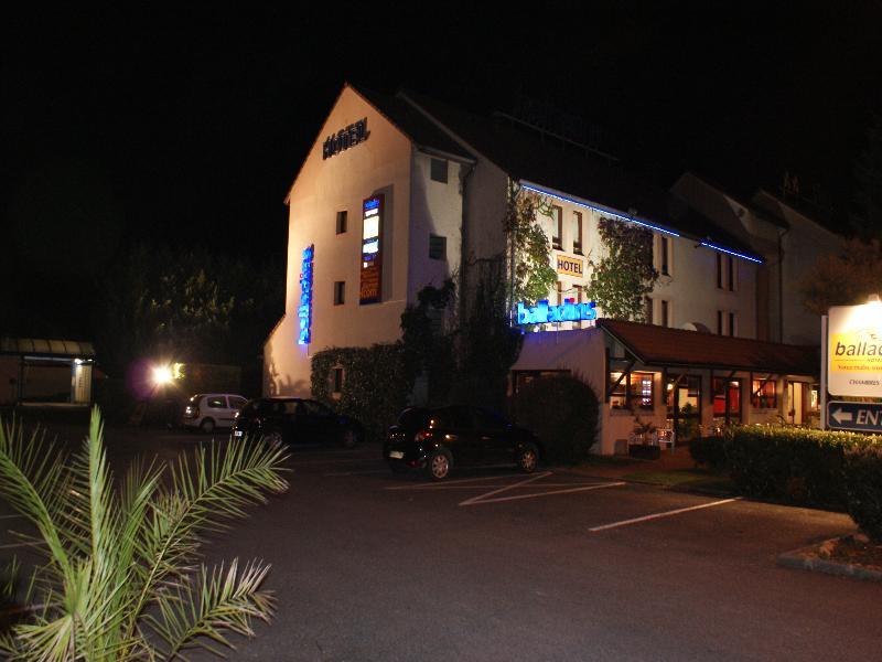 Brit Hotel Confort Pau Lons Exteriör bild