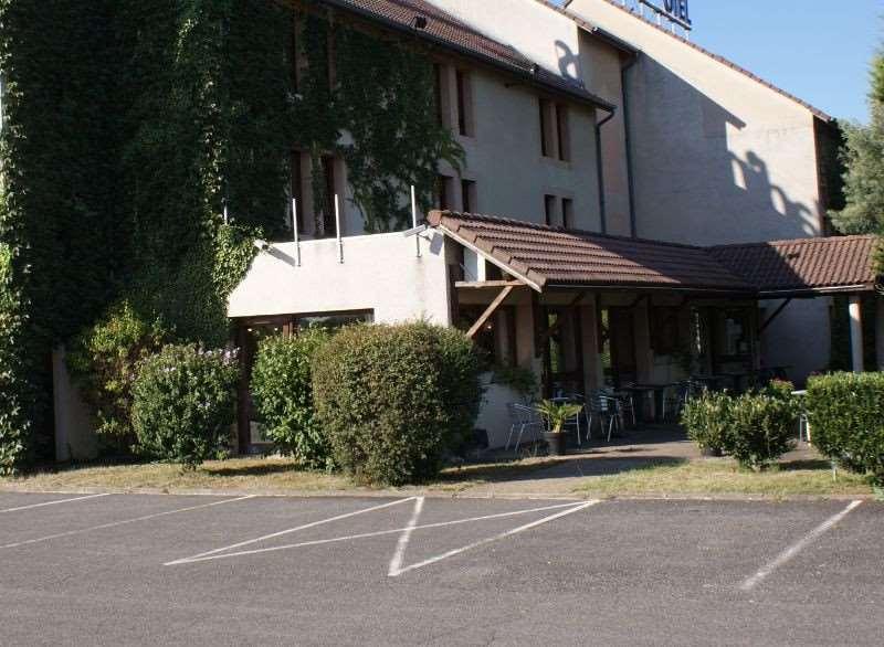 Brit Hotel Confort Pau Lons Exteriör bild